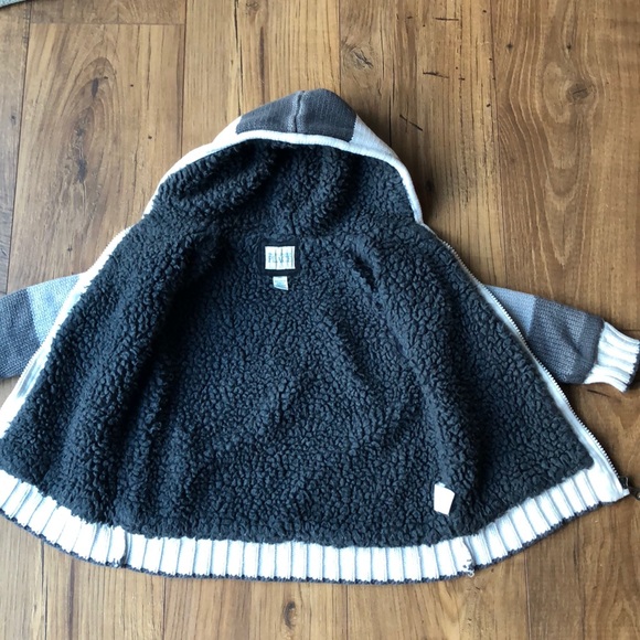 Unisex 3T children’s place linked sweater jacket - Picture 2 of 4